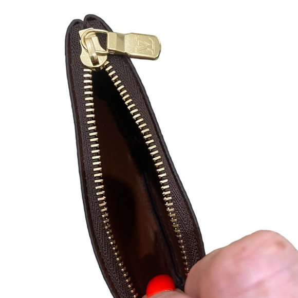 NWT Louis Vuitton leather zippered coin purse gold-tone clasp box & bag marked - Picture 10 of 10